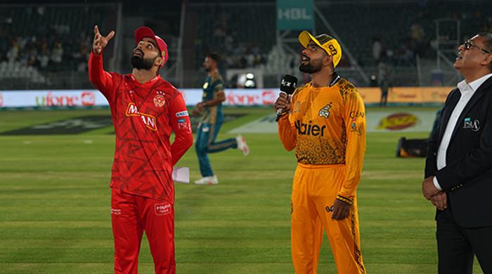 psl-x:-islamabad-united-opt-to-bat-after-winning-toss-against-peshawar-zalmi