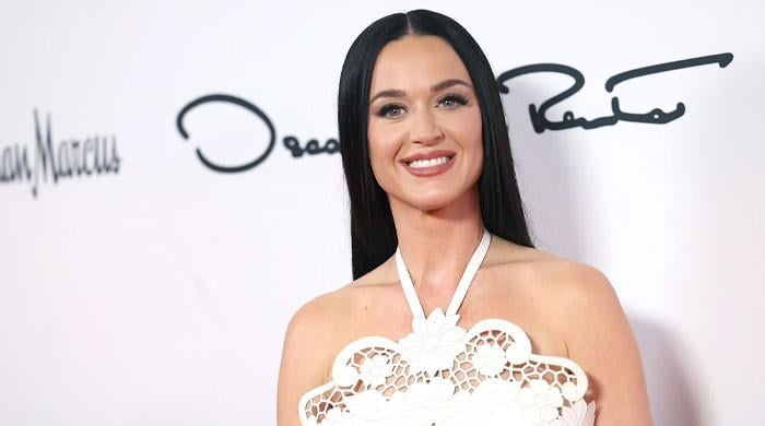 katy-perry-to-write-a-new-song-about-trip-to-space