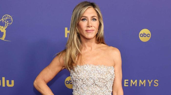 jennifer-aniston-receives-praise-for-commitment-to-fitness