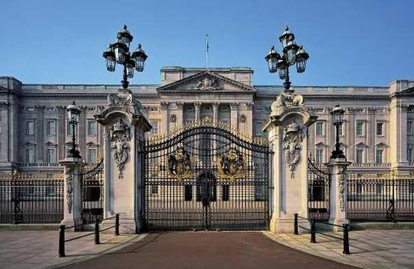 details-of-ticket-prices-to-visit-buckingham-palace-exhibition-released