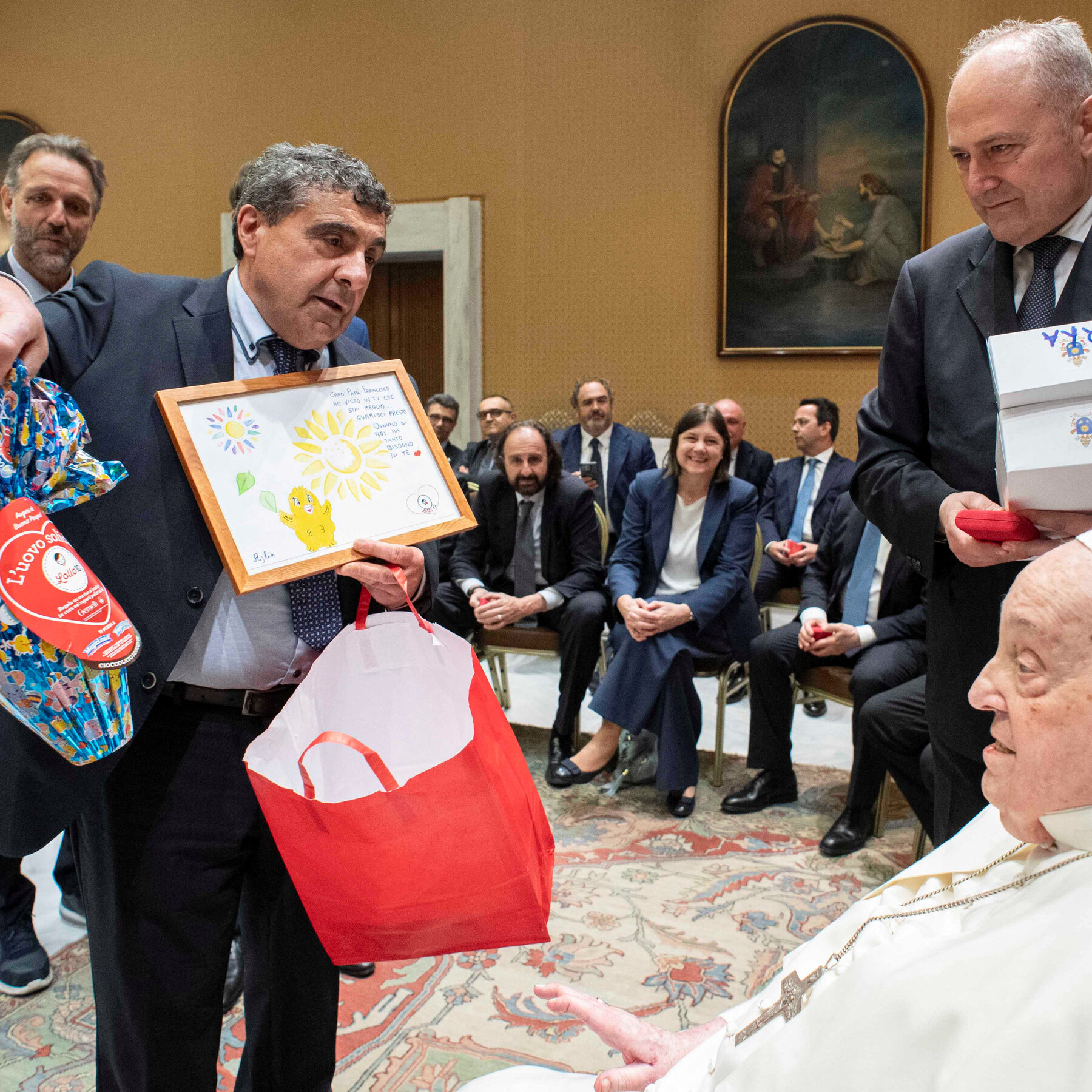 pope-francis-thanks-doctors-and-nurses-for-his-recovery