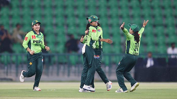 pakistan-seal-victory-over-thailand-to-qualify-for-icc-women’s-world-cup