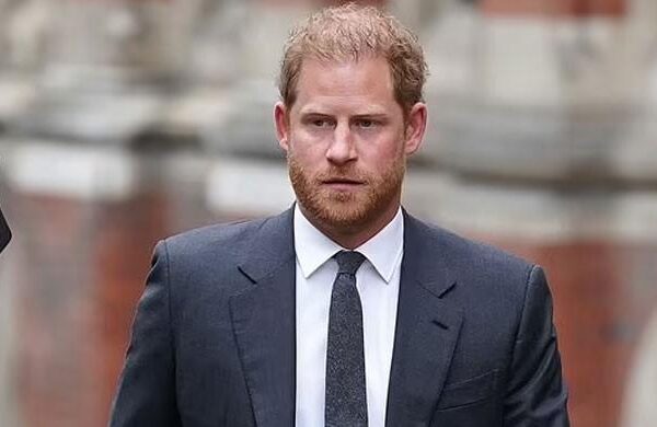 ae˜broken’-prince-harry-gets-pat-on-back-for-ae˜delivering-good-points’