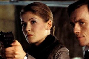 rosamund-pike-looks-back-at-bold-decision-in-bond-audition