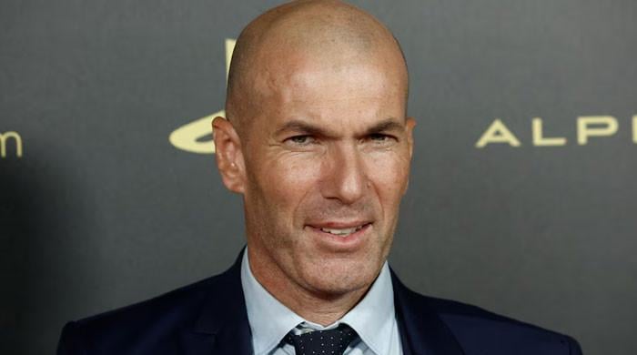 excited-zidane-eyes-top-job-with-french-national-team